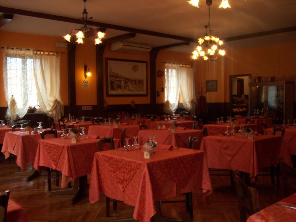 Nuovo Hotel Tripoli Settimo Vittone Extérieur photo