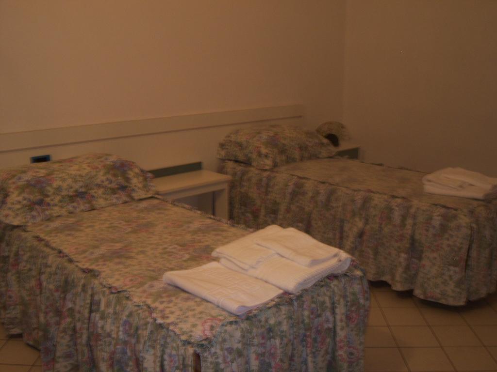 Nuovo Hotel Tripoli Settimo Vittone Chambre photo